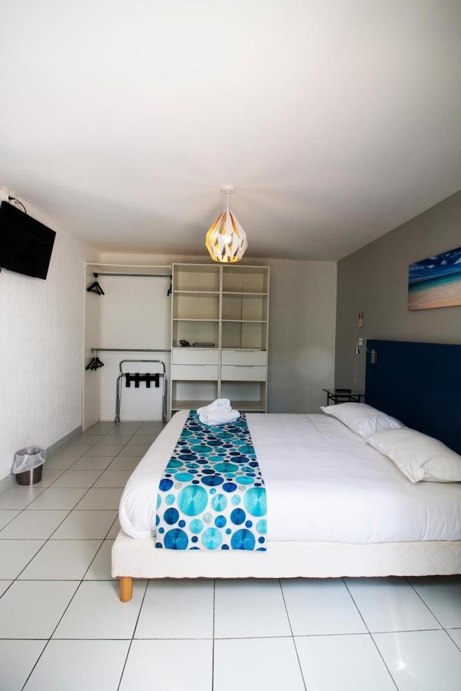Hotel Bel Azur Six-Fours-les-Plages Zewnętrze zdjęcie